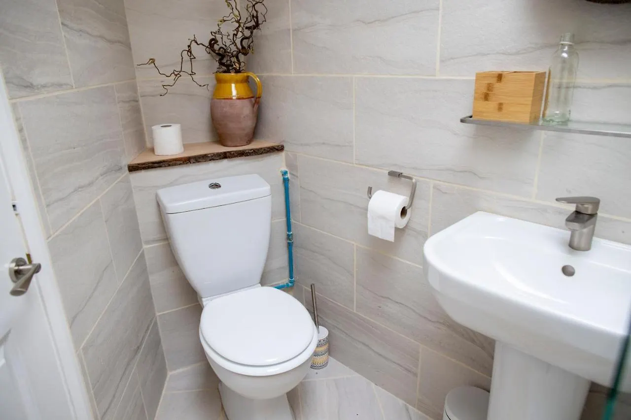 アパート Moor View Apartment, Near City Centre And Stadium ニューカッスル・アポン・タイン
